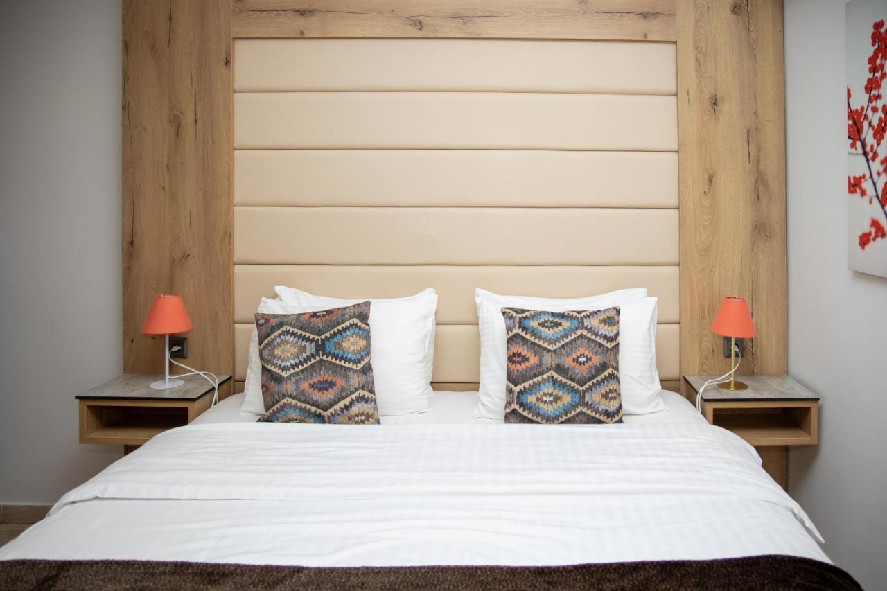 Seven Heaven Premium Suites Thessaloniki Exterior foto