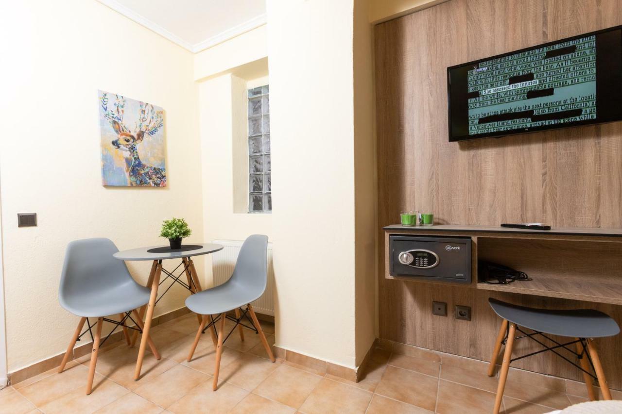 Seven Heaven Premium Suites Thessaloniki Exterior foto